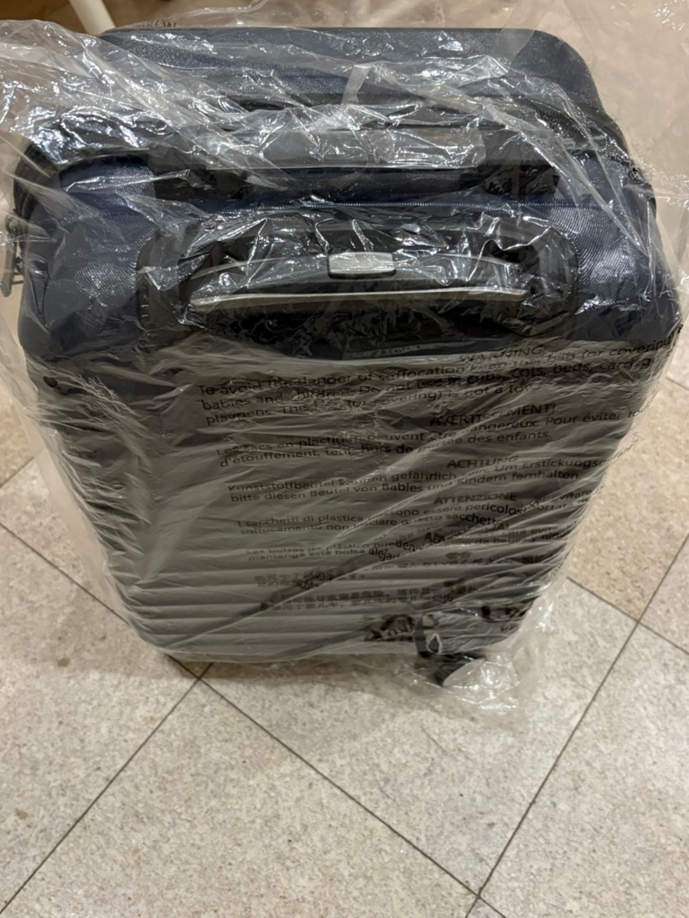 NWT Navy Ribbed Carry on Spinner - Picture 11 of 11